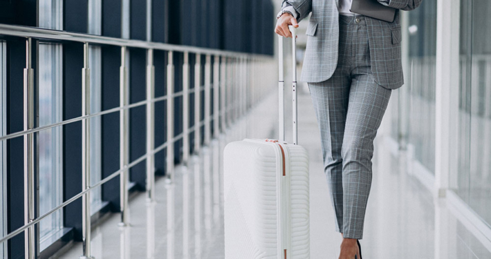 simplify-and-travel-the-ultimate-guide-to-streamlining-your-suitcase